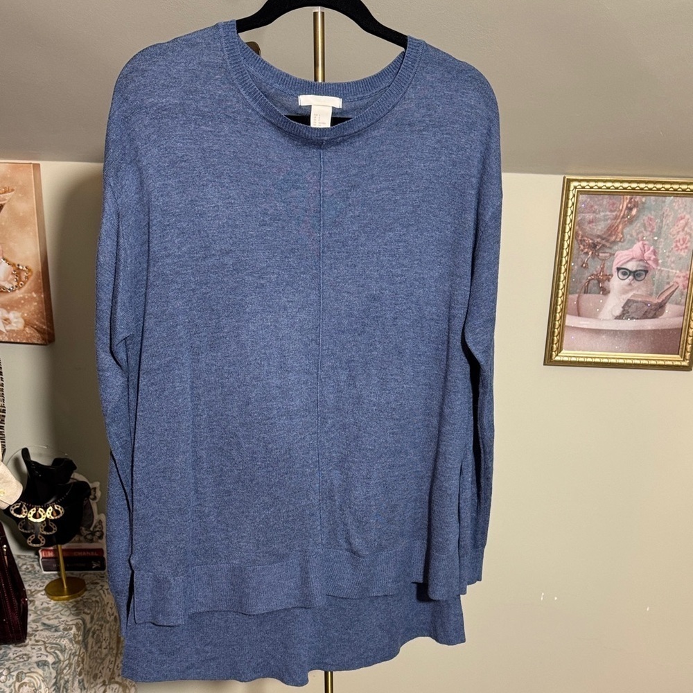 Oversized H&M EUC Denim Blue Knit Top with High / Low Hem Soft Rayon